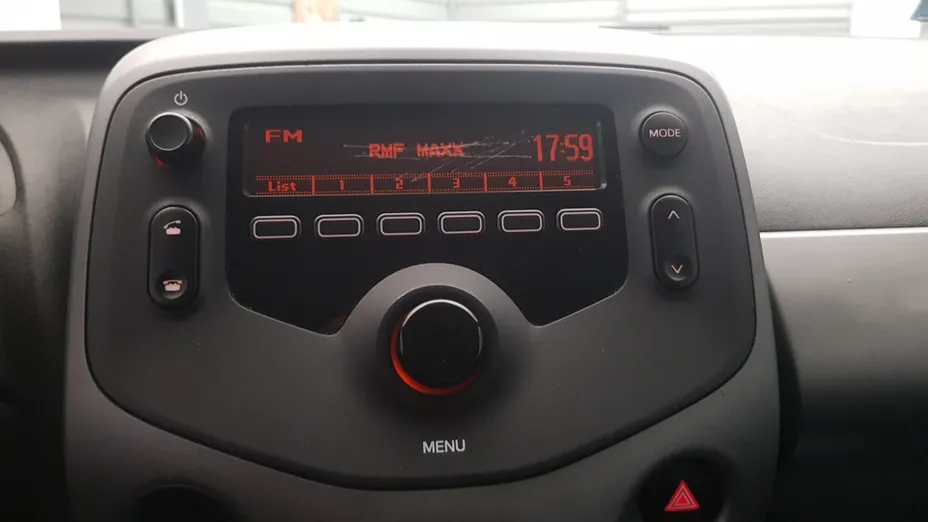 TOYOTA Aygo Aygo 1.0 VVT-i X-play