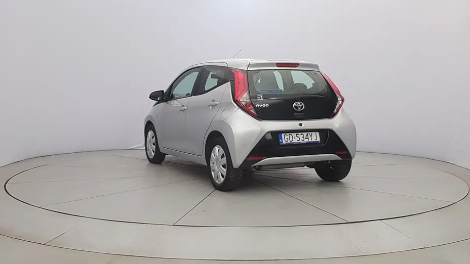 TOYOTA Aygo Aygo 1.0 VVT-i X-play