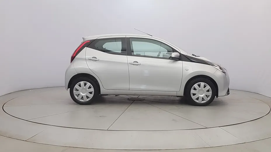 TOYOTA Aygo Aygo 1.0 VVT-i X-play