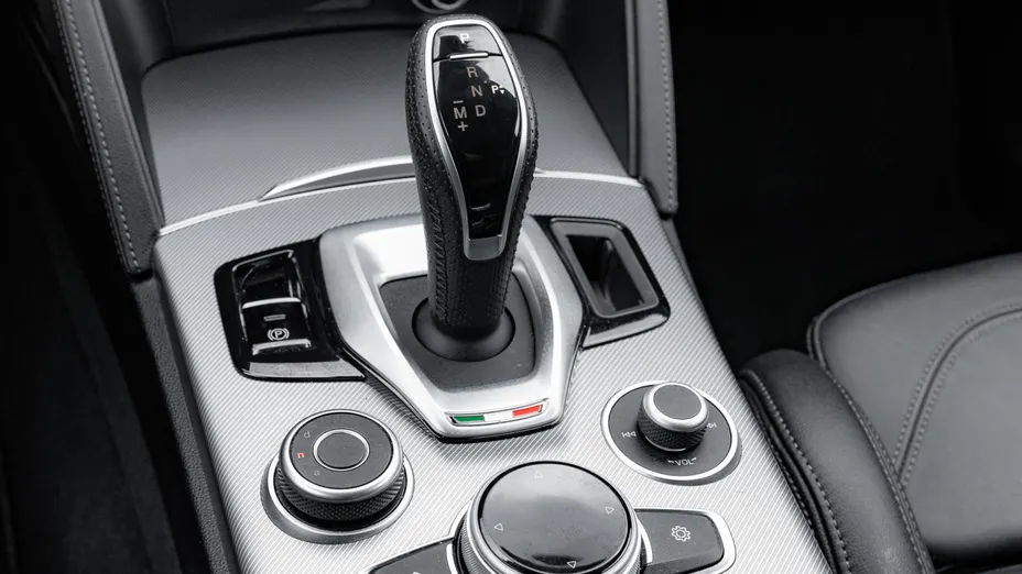 ALFA ROMEO Stelvio Stelvio 2.0 Turbo Veloce Q4 aut