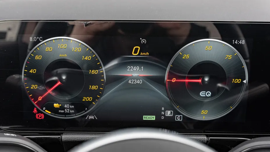 MERCEDES-BENZ EQA EQA 250 66.5kWh AMG Line