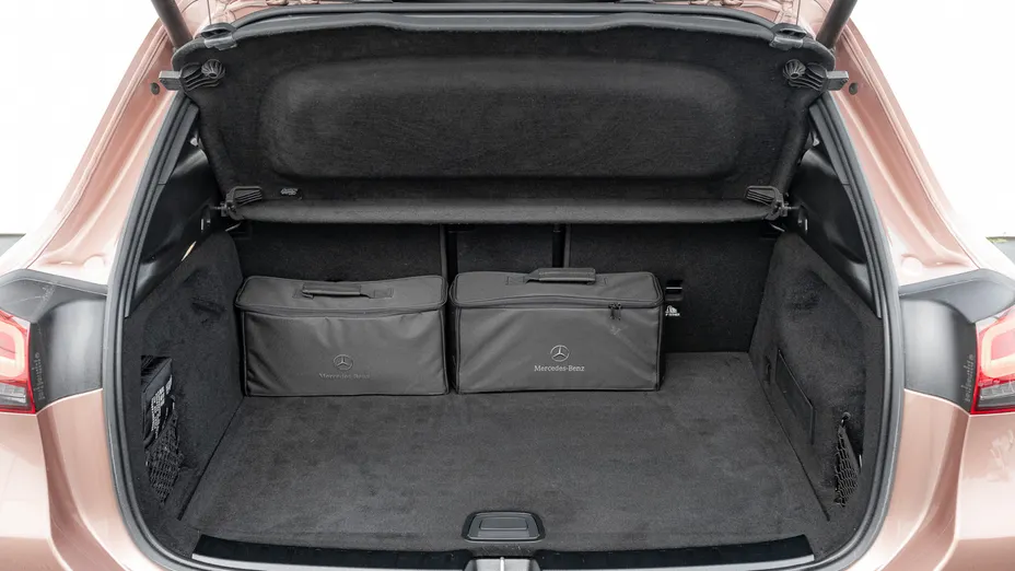 MERCEDES-BENZ EQA EQA 250 66.5kWh AMG Line