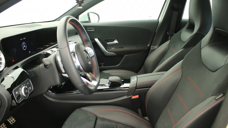 MERCEDES-BENZ A Klasa A 200 AMG Line 7G-DCT