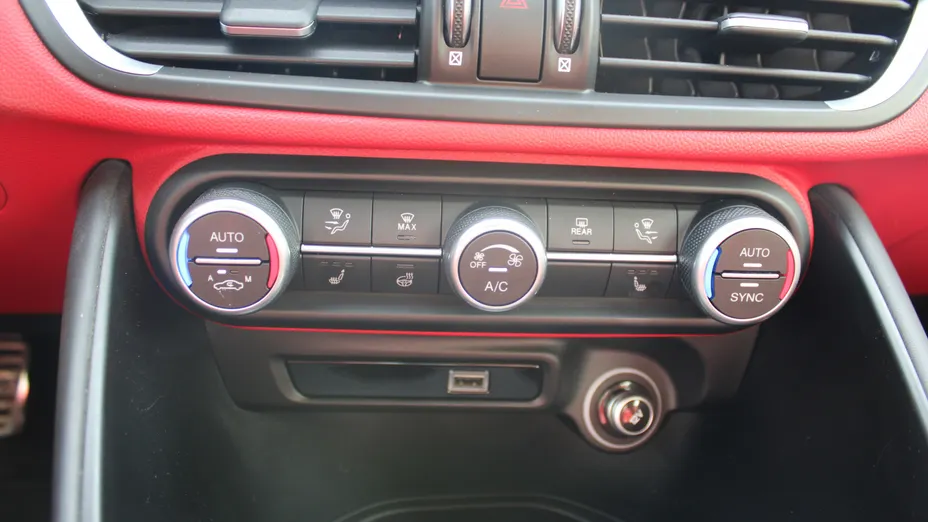ALFA ROMEO Giulia Giulia 2.0 Turbo Veloce Q4 aut