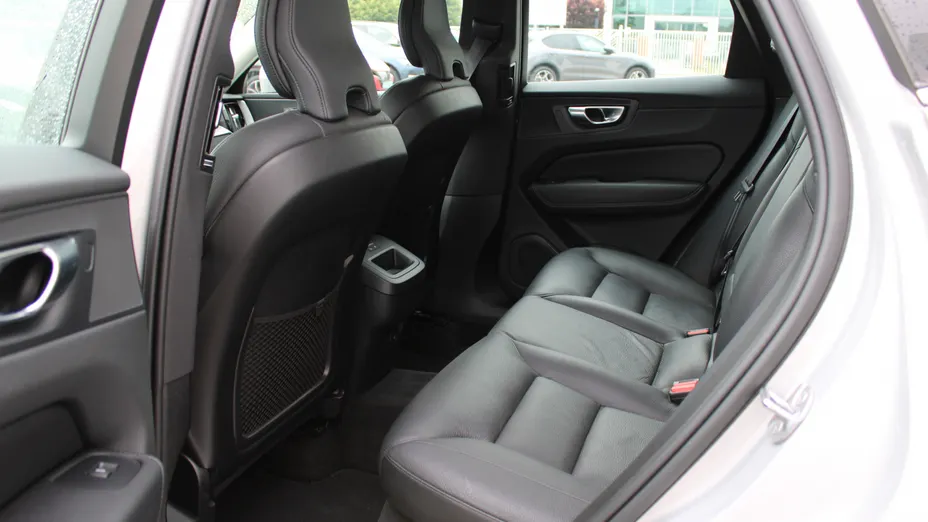 VOLVO XC60 XC60 B4 D AWD Plus Bright aut