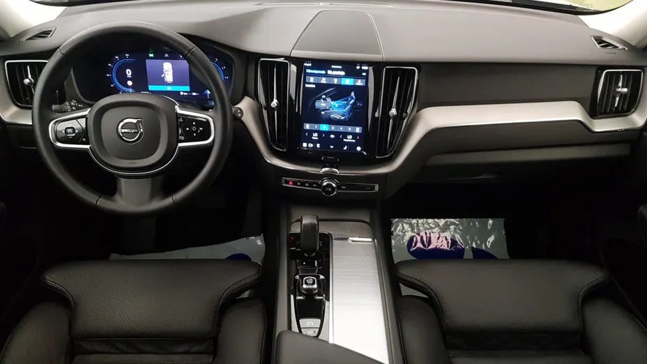 VOLVO XC60 XC60 B4 D AWD Plus Bright aut