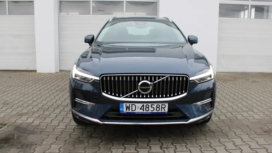 VOLVO XC60 XC60 B4 D AWD Plus Bright aut