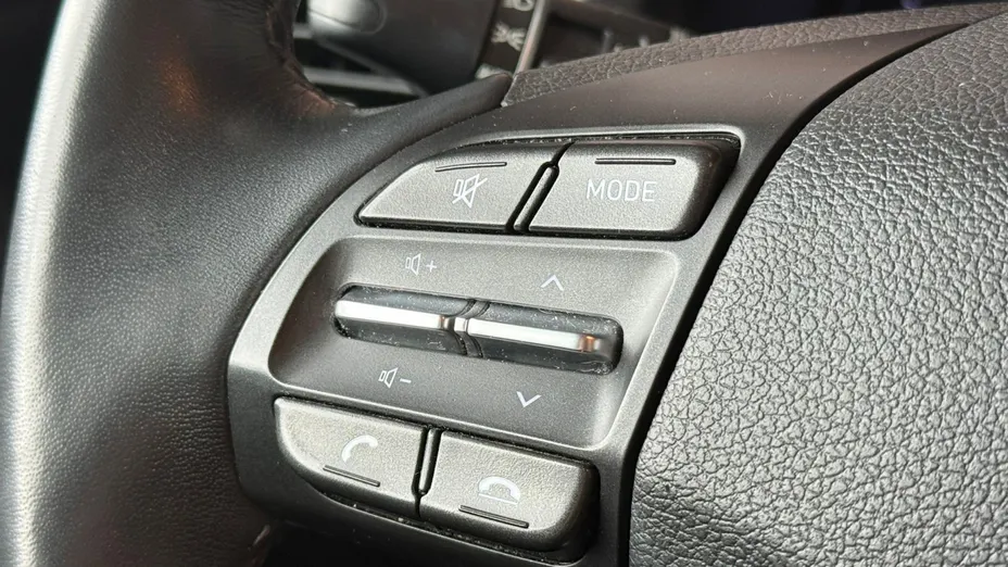 HYUNDAI i30 i30 1.5 DPI Classic +