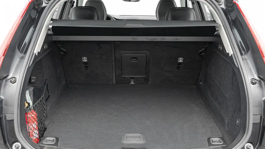 VOLVO XC60 XC60 B4 D AWD Plus Bright aut