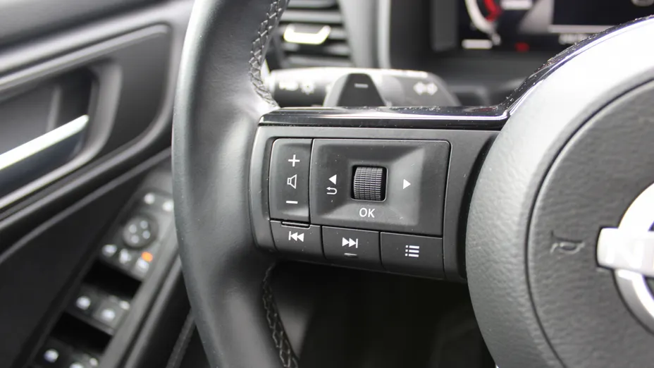 NISSAN Qashqai Qashqai 1.3 DIG-T mHEV N-Connecta Xtronic