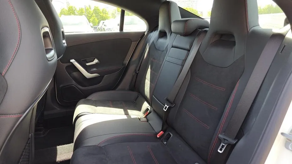 MERCEDES-BENZ CLA CLA 200 AMG Line 7G-DCT
