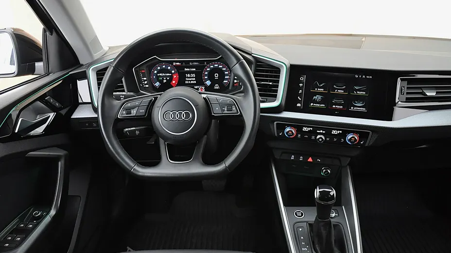 AUDI A1 A1 30 TFSI Advanced S tronic