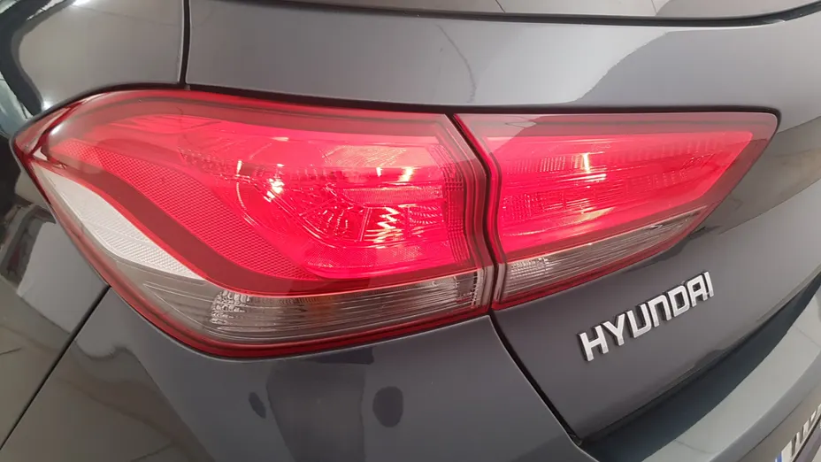HYUNDAI i30 i30 1.5 DPI Classic +