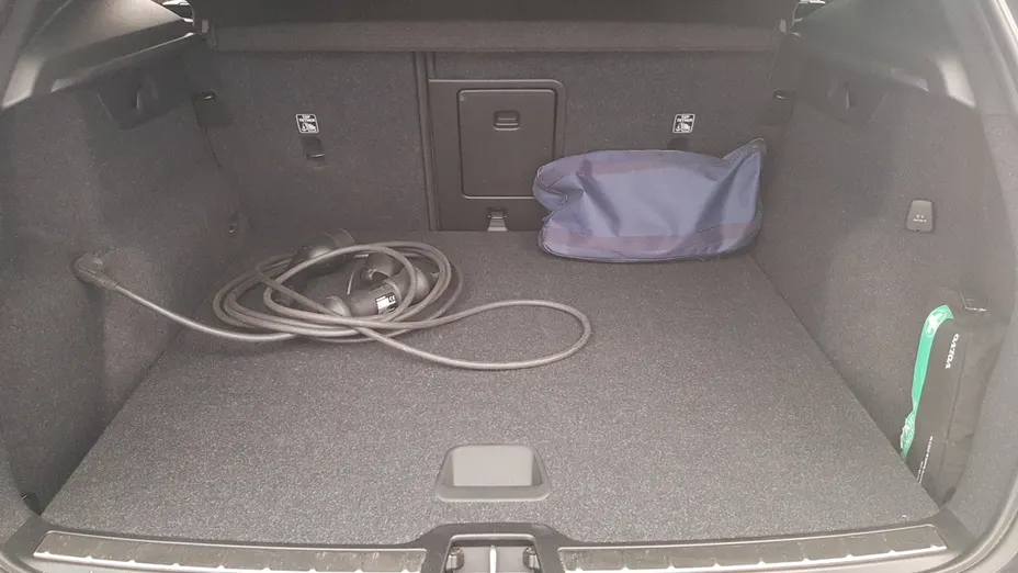 VOLVO XC40 XC40 T5 Plug-In Hybrid Core aut