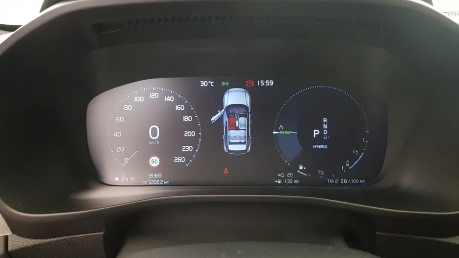VOLVO XC40 XC40 T5 Plug-In Hybrid Core aut