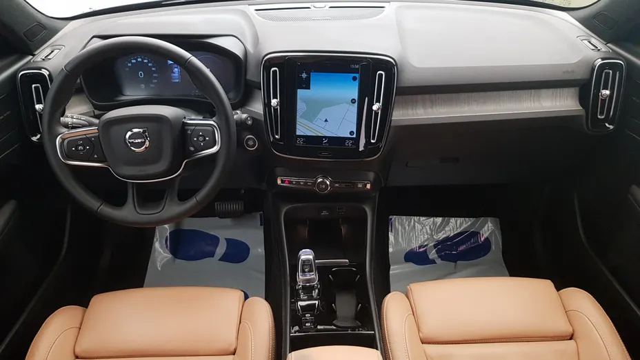 VOLVO XC40 XC40 T5 Plug-In Hybrid Core aut