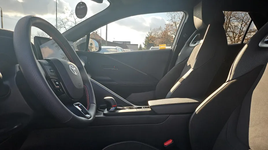 TOYOTA C-HR C-HR 2.0 PHEV Dynamic Force GR Sport Premiere Edition