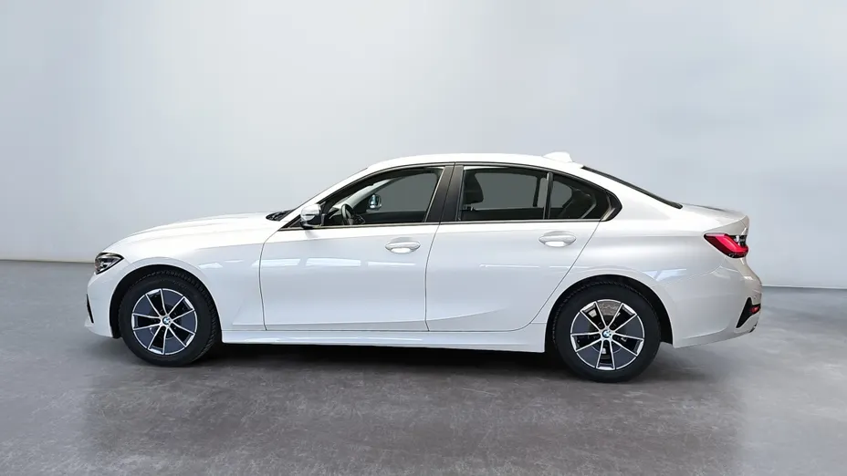BMW Seria 3 318d Advantage