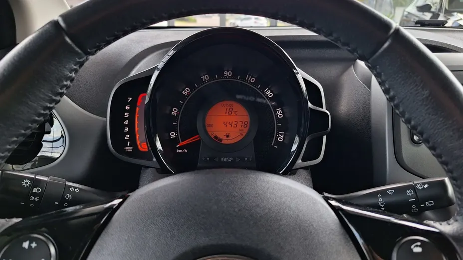 TOYOTA Aygo Aygo 1.0 VVT-i X-play