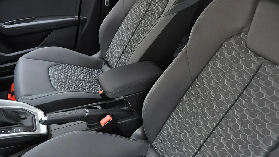 AUDI A1 A1 30 TFSI Advanced S tronic