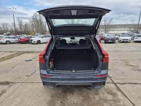 VOLVO XC60 XC60 B4 D AWD Plus Dark aut