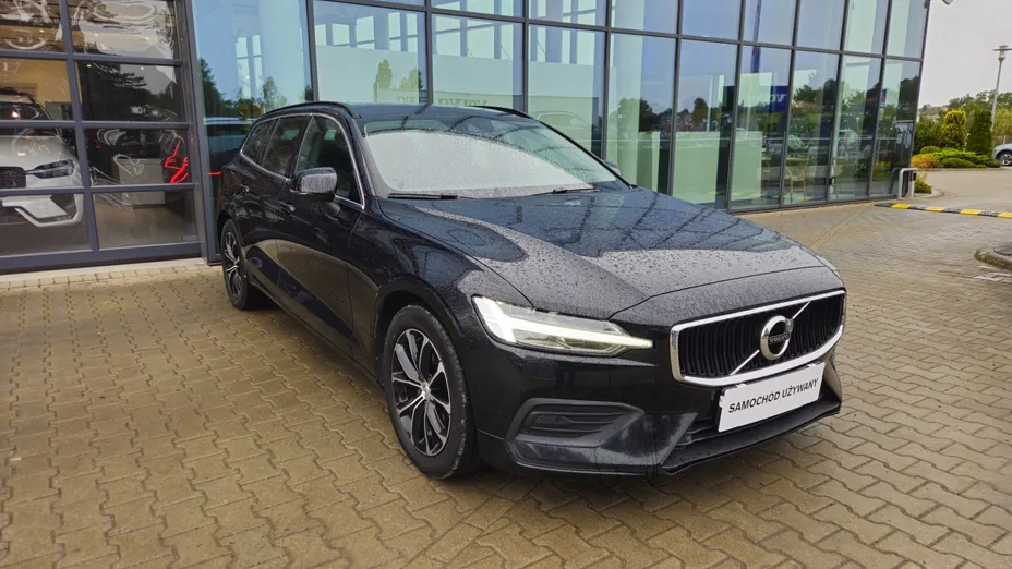 VOLVO V60 V60 B4 D Momentum aut