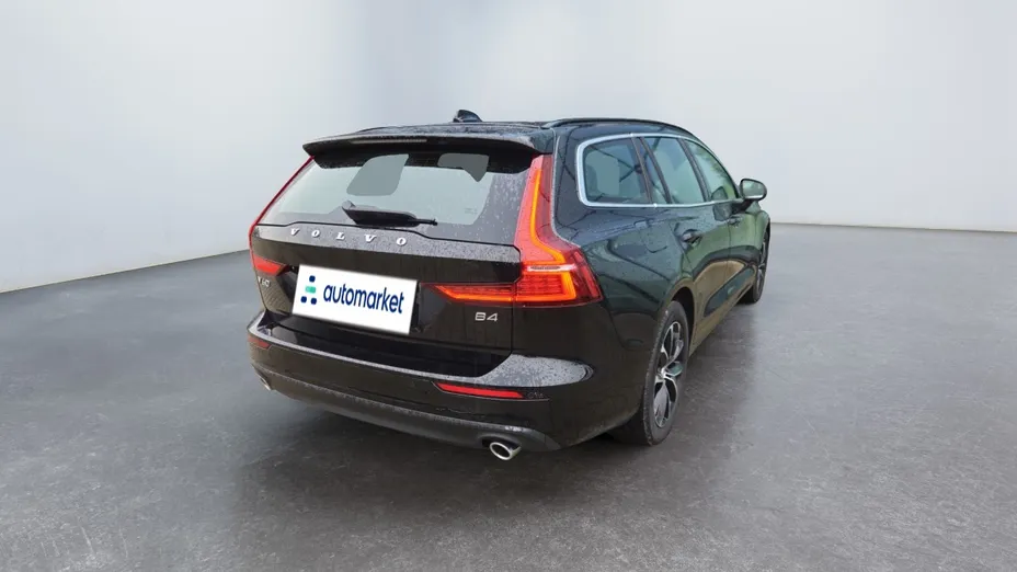 VOLVO V60 V60 B4 D Momentum aut