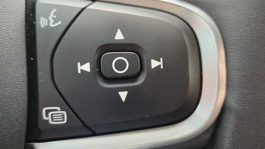 VOLVO V60 V60 B4 D Momentum aut
