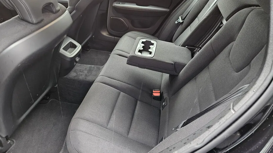 VOLVO V60 V60 B4 D Momentum aut