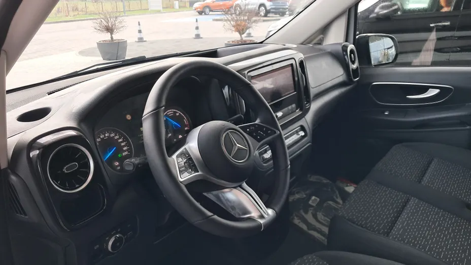 MERCEDES-BENZ Vito eVito 112 L2 60kWh 447.603 Nowy