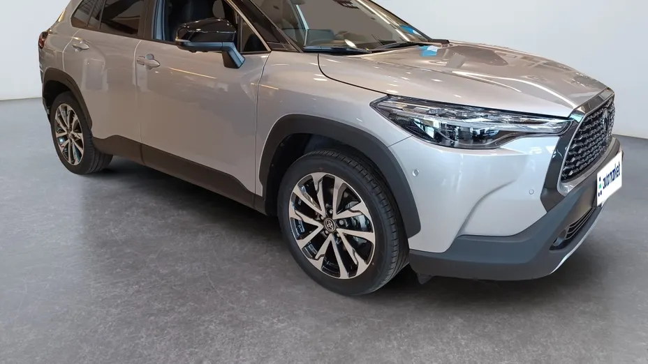 TOYOTA Corolla Cross Corolla Cross 2.0 Hybrid Executive Nowy