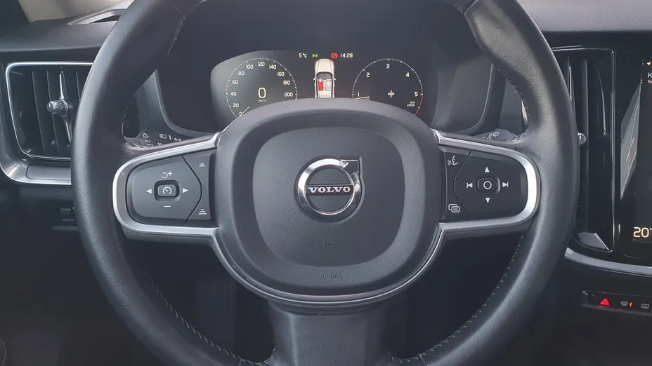 VOLVO V60 V60 D3 Momentum Pro