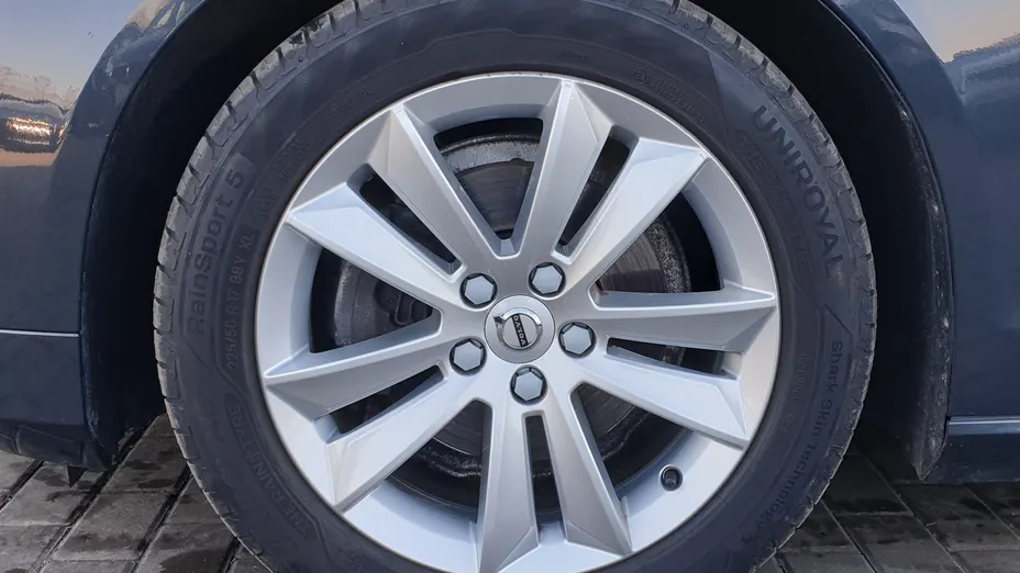 VOLVO V60 V60 D3 Momentum Pro