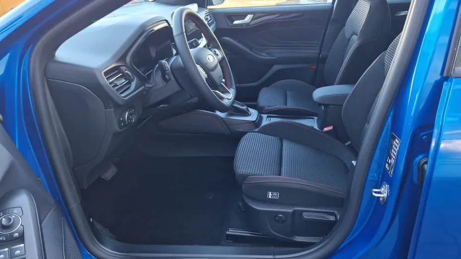 FORD Focus Focus 1.0 EcoBoost mHEV ST-Line X aut Nowy