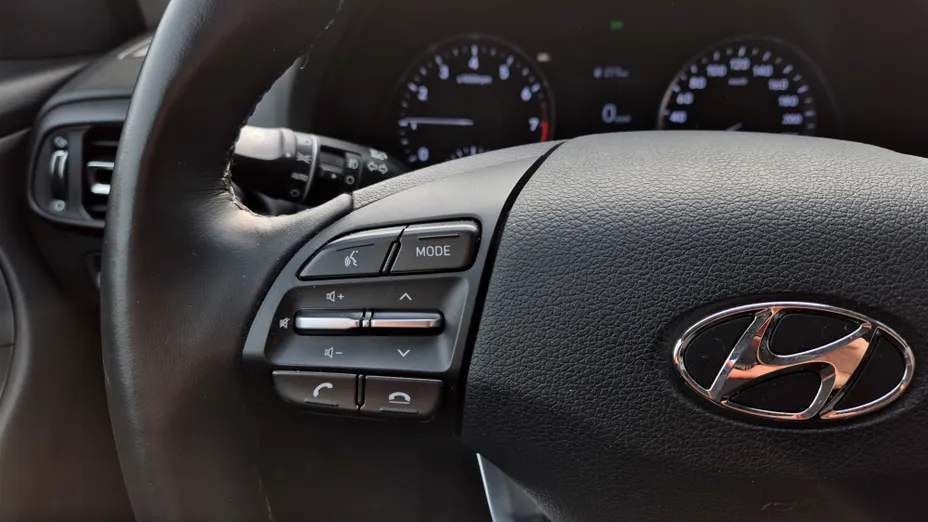 HYUNDAI i30 i30 1.0 T-GDI Smart