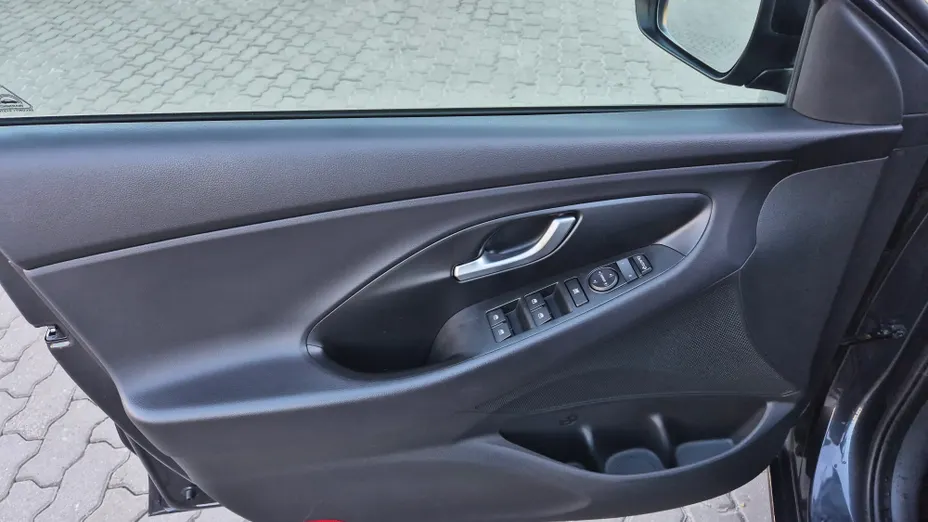 HYUNDAI i30 i30 1.0 T-GDI Smart