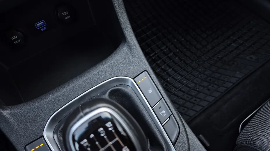 HYUNDAI i30 i30 1.0 T-GDI Smart