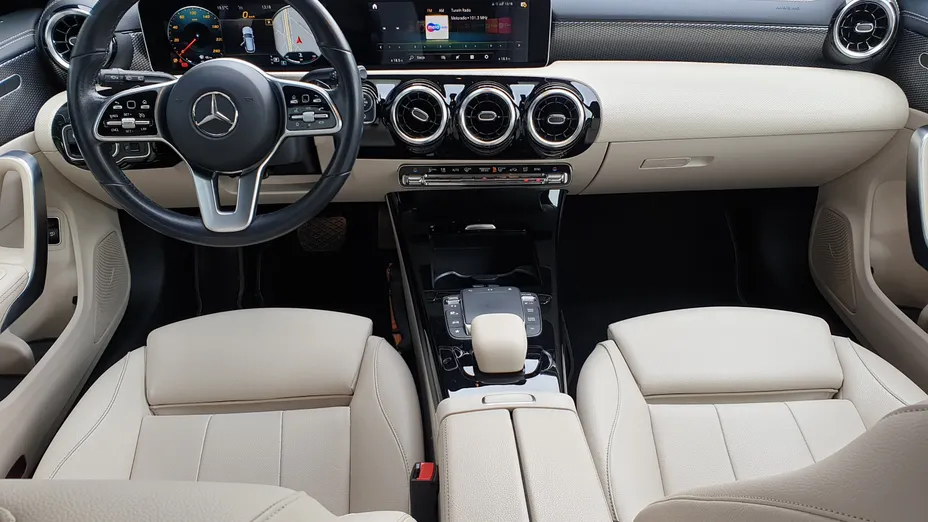 MERCEDES-BENZ CLA CLA 250 Progressive 7G-DCT