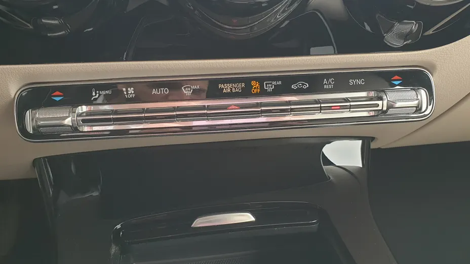 MERCEDES-BENZ CLA CLA 250 Progressive 7G-DCT