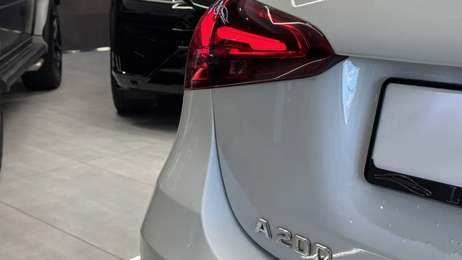 MERCEDES-BENZ A Klasa A 200 AMG Line 7G-DCT