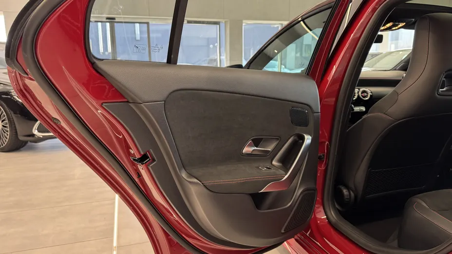 MERCEDES-BENZ A Klasa A 200 AMG Line 7G-DCT