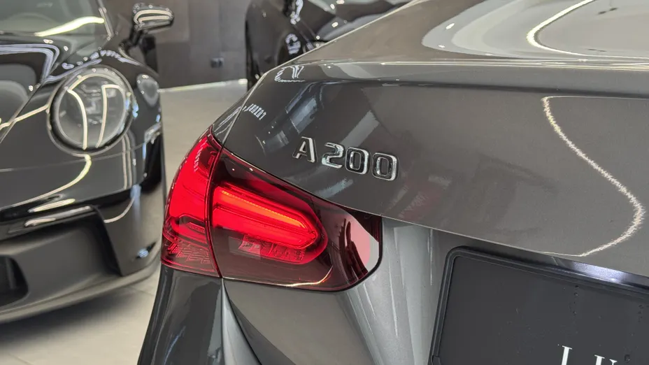 MERCEDES-BENZ A Klasa A 200 AMG Line 7G-DCT