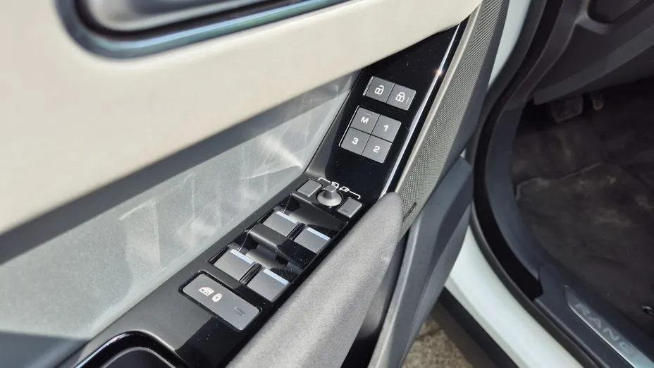 LAND ROVER Range Rover Velar Velar 2.0 P250 S