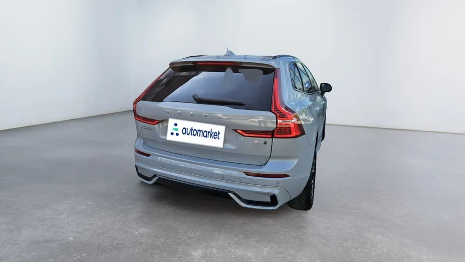 VOLVO XC60 XC60 B4 D AWD Plus Dark aut
