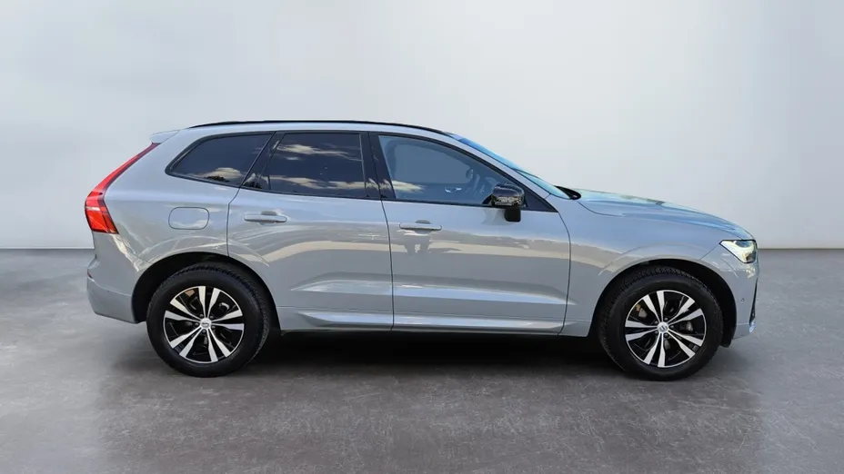 VOLVO XC60 XC60 B4 D AWD Plus Dark aut