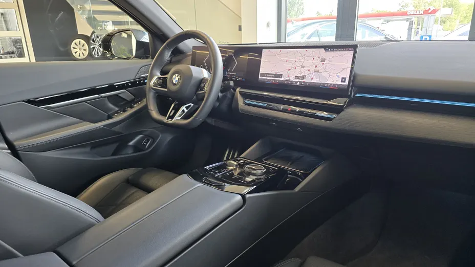 BMW Seria 5 520d xDrive mHEV M Sport aut