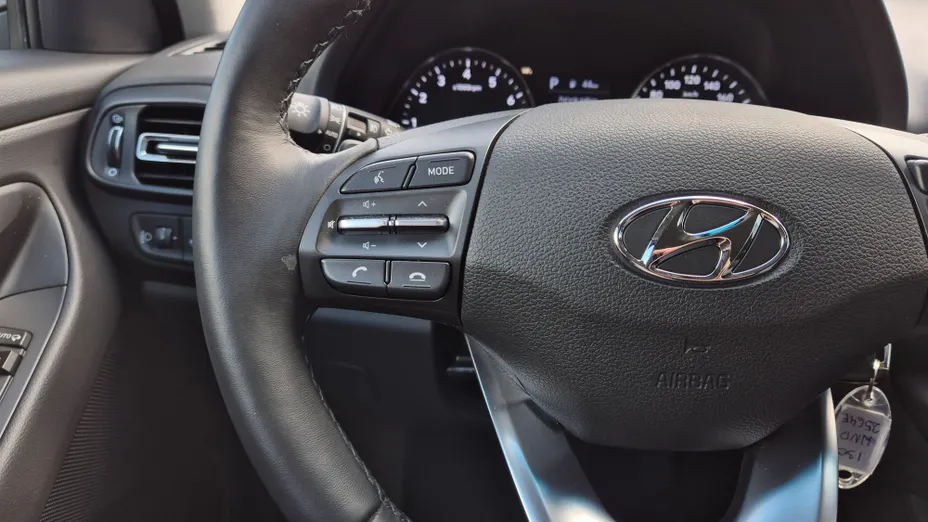 HYUNDAI i30 i30 1.5 T-GDI 48V Smart DCT