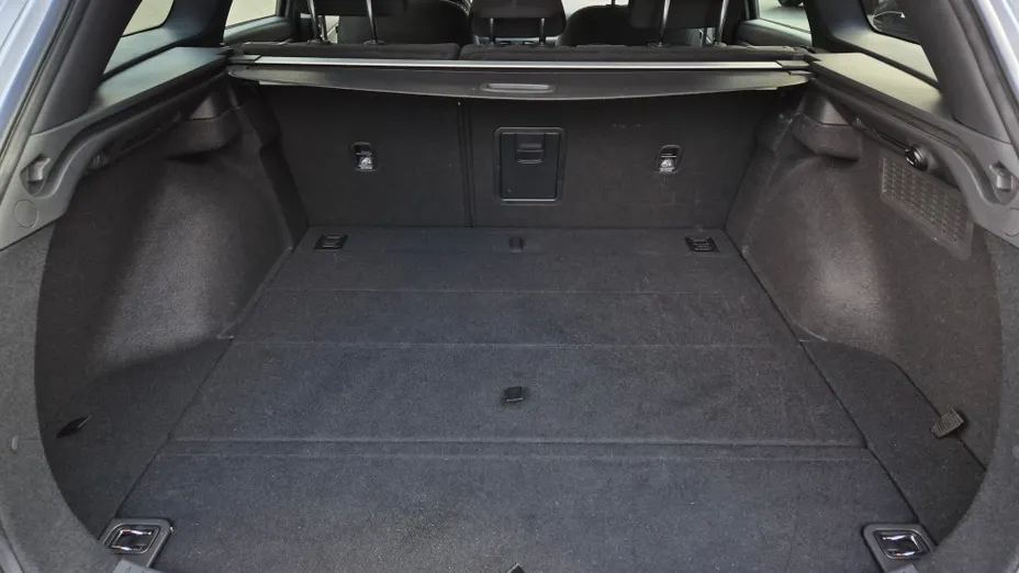 HYUNDAI i30 i30 1.5 T-GDI 48V Smart DCT