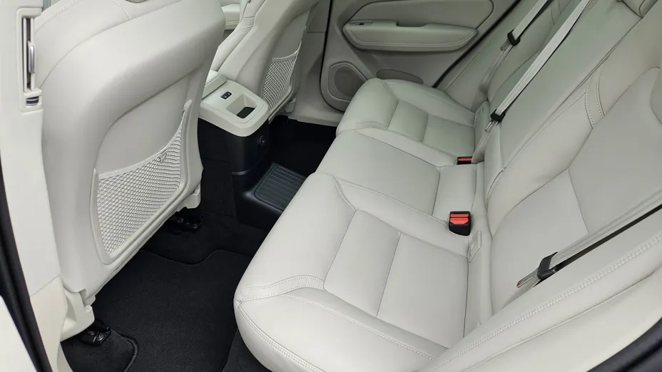 VOLVO XC60 XC60 T8 Plug-In Hybrid AWD Ultimate Bright aut
