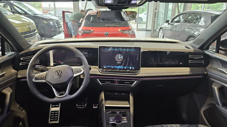 VOLKSWAGEN Tiguan Tiguan 2.0 TSI 4Mot. R-Line Plus DSG Nowy
